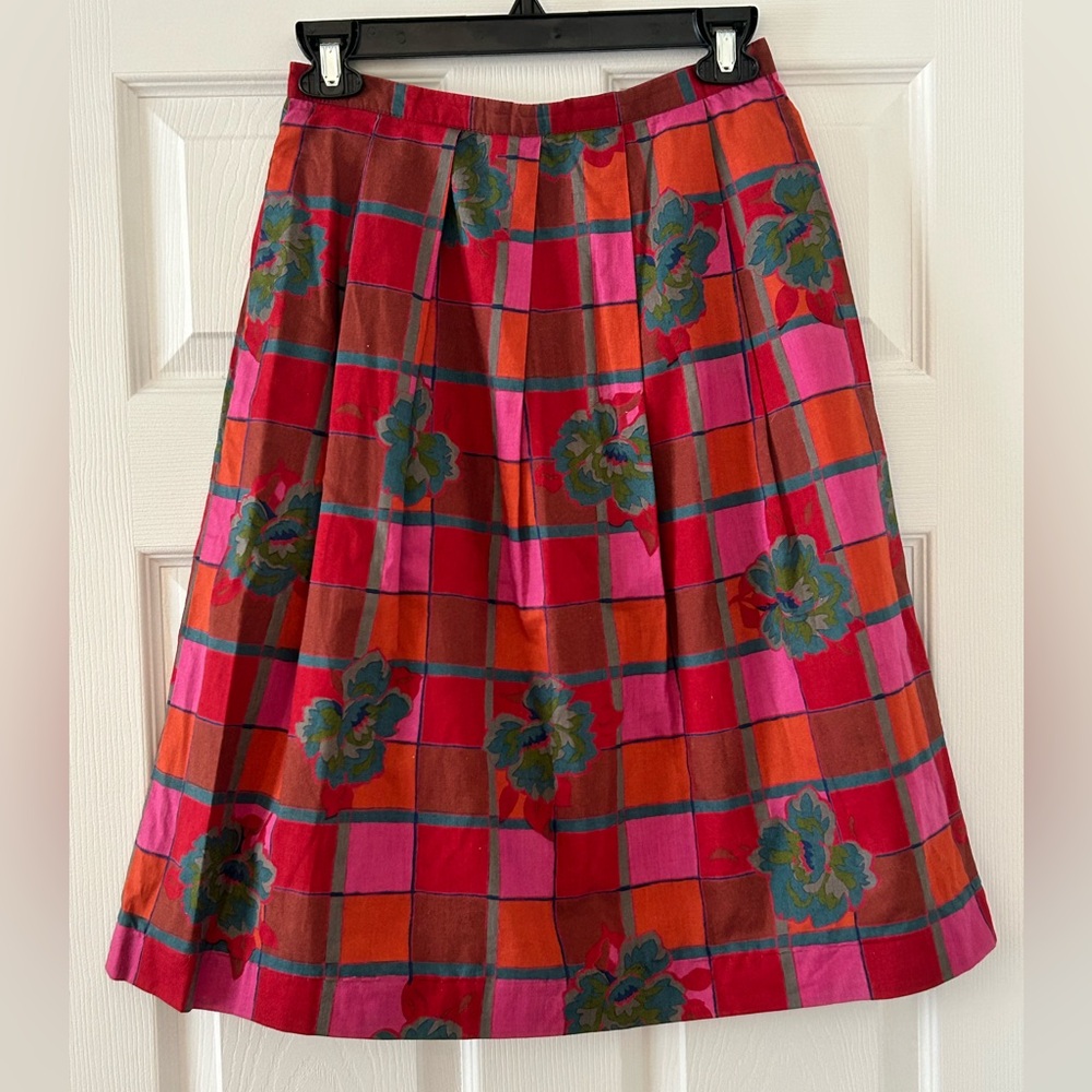 Vintage Floral Checkered Skirt in Red and Pink